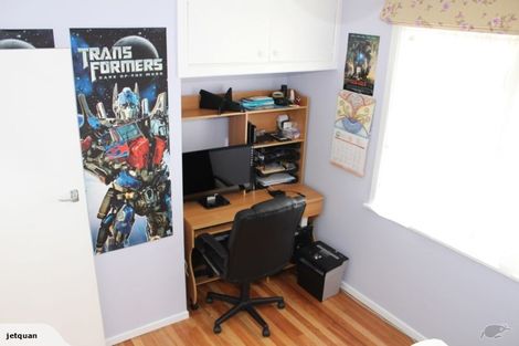 Photo of property in 6 Warren Street, Paparangi, Wellington, 6037