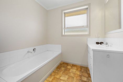 Photo of property in 11 Station Street, Alexandra, 9320