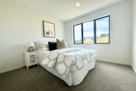 Photo of property in 27 Kotuitui Drive, Wainui, 0992