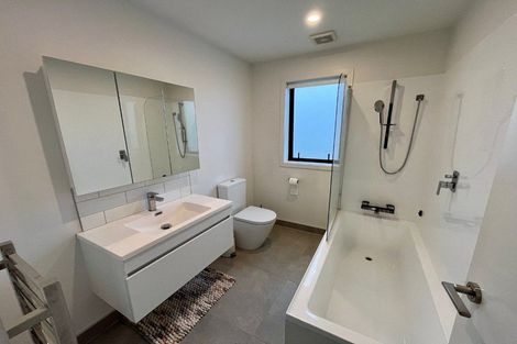 Photo of property in 2/5 Brandon Road, Glen Eden, Auckland, 0602