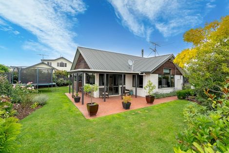 Photo of property in 4 Alpine Close, Mosgiel, 9024