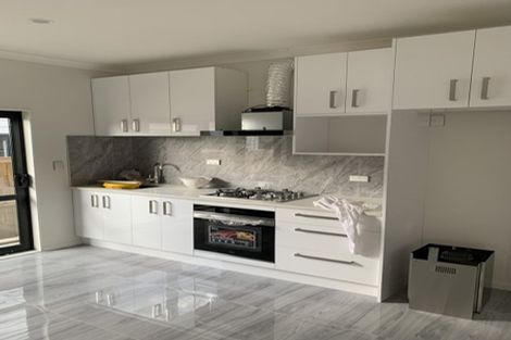 Photo of property in 98 Tir Conaill Avenue, Flat Bush, Auckland, 2019