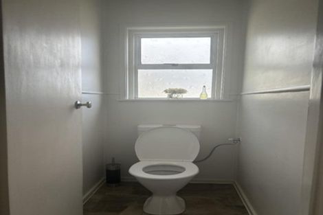 Photo of property in 40 Wrantage Street, Westown, New Plymouth, 4310