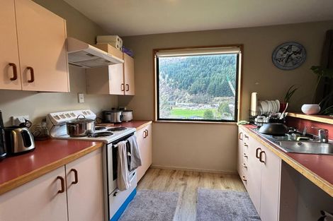 Photo of property in 1a Reavers Lane, Queenstown, 9300
