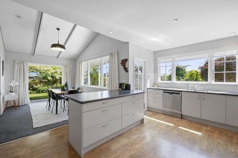 Photo of property in 29 Nevada Drive, Merrilands, New Plymouth, 4312