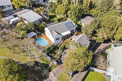 Photo of property in 36 Houston Place, Bayview, Auckland, 0629