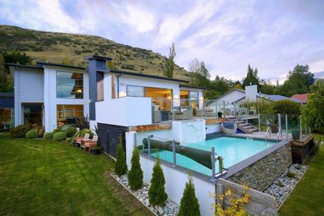 Photo of property in 2 Lindmore Lane, Lower Shotover, Queenstown, 9371