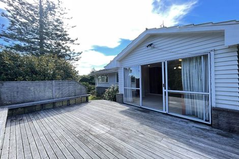 Photo of property in 22 Pine Terrace, Howick, Auckland, 2014