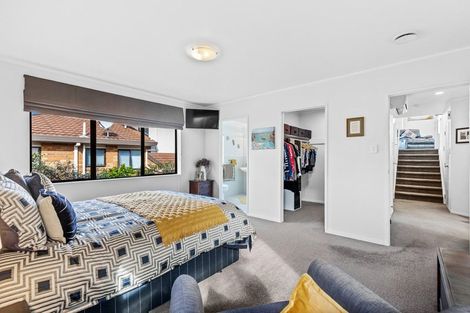 Photo of property in 2/1 Bluefin Way, West Harbour, Auckland, 0618