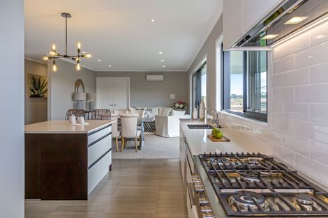 Photo of property in 13 Boocock Crescent, Orewa, 0931