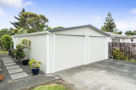 Photo of property in 36 Michael Road, Paraparaumu Beach, Paraparaumu, 5032