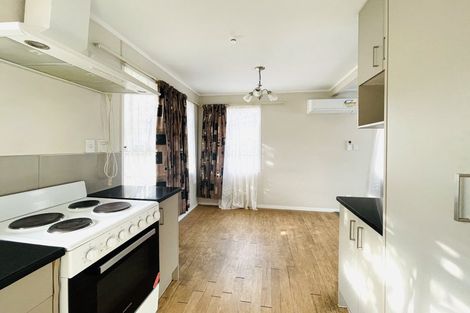 Photo of property in 20 Fiesta Drive, Half Moon Bay, Auckland, 2012