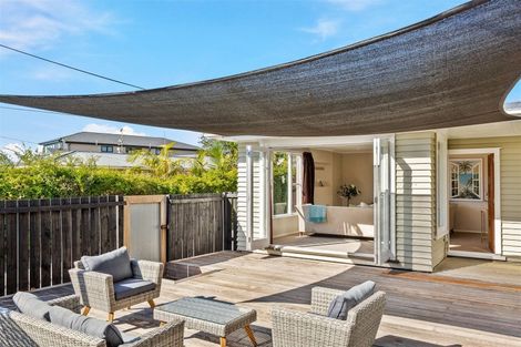 Photo of property in 1/36a Tomo Street, New Lynn, Auckland, 0600