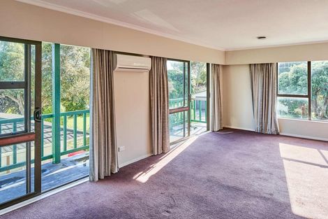 Photo of property in 3 Naver Place, Papakowhai, Porirua, 5024