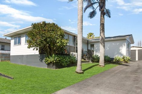 Photo of property in 4 Katrina Place, Massey, Auckland, 0614