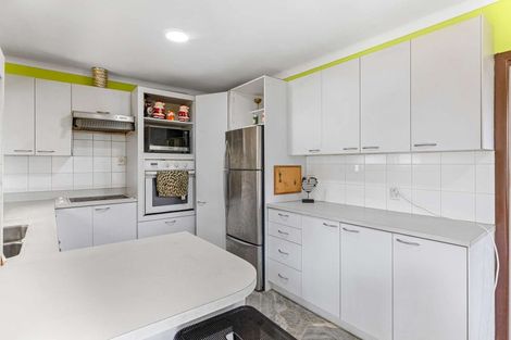 Photo of property in 48 Lawrence Crescent, Hillpark, Auckland, 2102