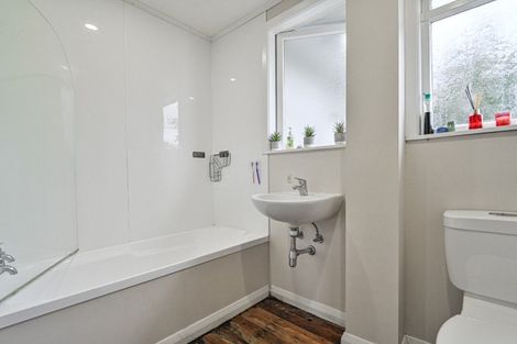 Photo of property in 1023 Bledisloe Street, Raureka, Hastings, 4120