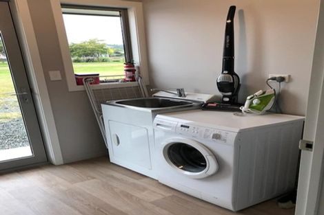 Photo of property in 28 Lawson Burrows Crescent, Te Anau, 9600