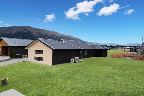 Photo of property in 36 Longview Drive, Lake Hawea, 9382