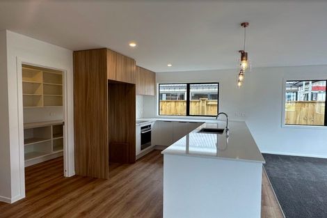 Photo of property in 12 Cotula Way, Papamoa Beach, Papamoa, 3118