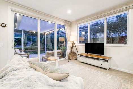 Photo of property in 20 Glide Lane, Whitby, Porirua, 5024