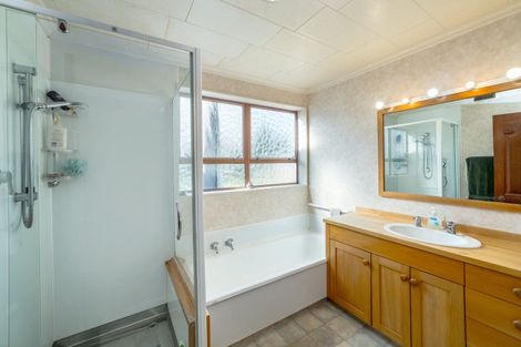 Photo of property in 42 Rhodes Street, Carterton, 5713