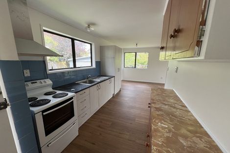 Photo of property in 4 Elvira Place, Ranui, Auckland, 0612