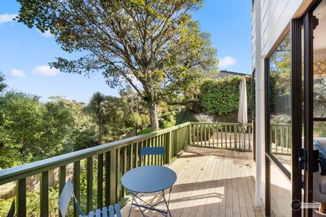 Photo of property in 2/51 Singers Road, Korokoro, Lower Hutt, 5012