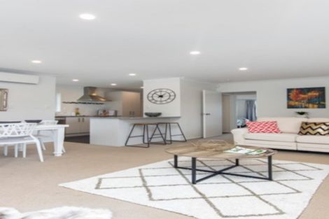 Photo of property in 3/14 Trafalgar Road, Milford, Auckland, 0620