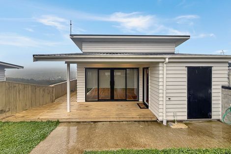 Photo of property in 18 Cathie Place, Karori, Wellington, 6012