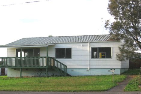 Photo of property in 2/84 Parrs Cross Road, Henderson, Auckland, 0612