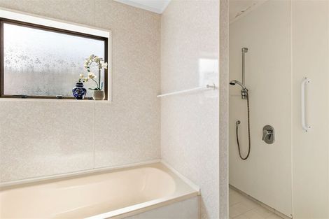 Photo of property in 1/33 Studholme Street, Somerfield, Christchurch, 8024