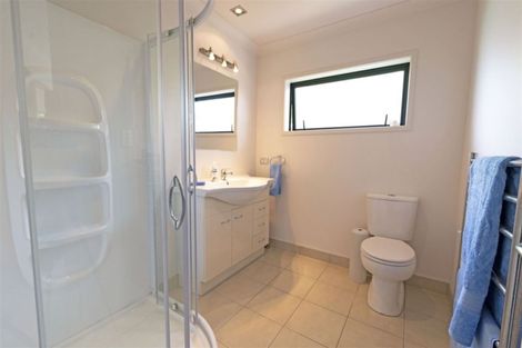 Photo of property in 56a Buscomb Avenue, Henderson, Auckland, 0610