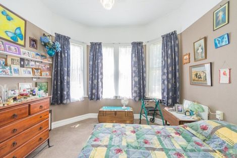 Photo of property in 21 Weraroa Road, Waverley, 4510