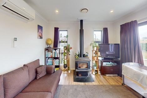 Photo of property in 14 George Street, Bulls, 4818