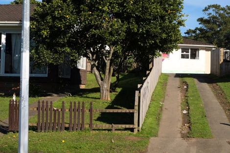 Photo of property in 13 Mcnaughton Avenue, Mangere East, Auckland, 2024