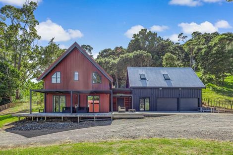 Photo of property in 377 Clevedon Kawakawa Road, Clevedon, Papakura, 2585