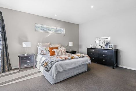 Photo of property in 9 Providence Place, Redwood, Christchurch, 8051