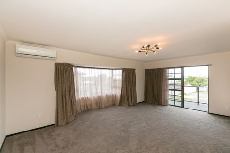 Photo of property in 6 Virginia Place, Whalers Gate, New Plymouth, 4310