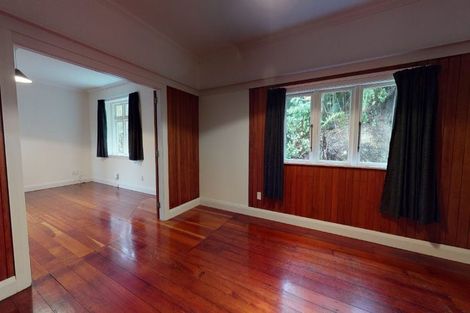 Photo of property in 75 Chamberlain Road, Karori, Wellington, 6012