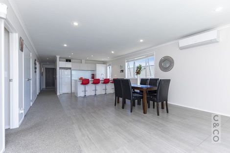 Photo of property in 7 Orchard Terrace, Riverhead, 0820