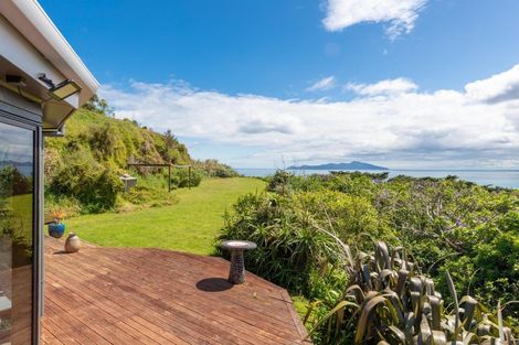 Photo of property in 21 Raroa Place, Pukerua Bay, 5026