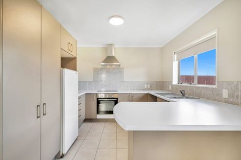 Photo of property in 28 Crossandra Drive, Mangere, Auckland, 2022