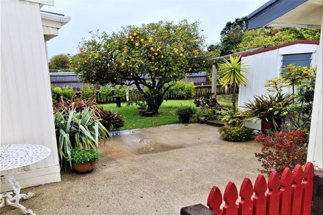 Photo of property in 41 Queen Street, Westport, 7825