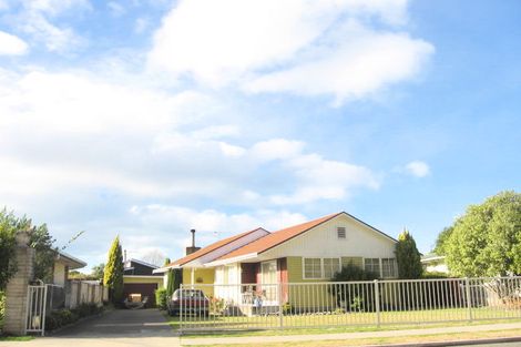 Photo of property in 71 Puketapu Road, Taradale, Napier, 4112