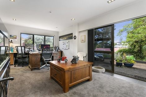 Photo of property in 14 Edgewood Way, Henderson, Auckland, 0612
