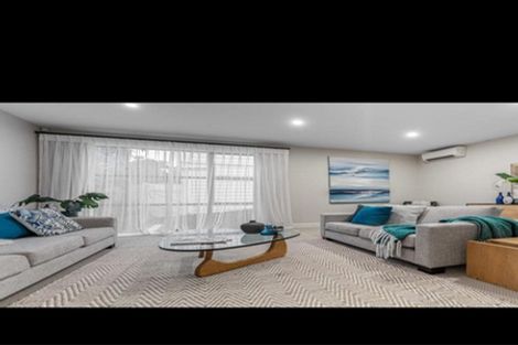 Photo of property in 102 Bassett Road, Remuera, Auckland, 1050