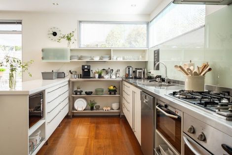 Photo of property in 7 The Grove, Riverside, Whangarei, 0112