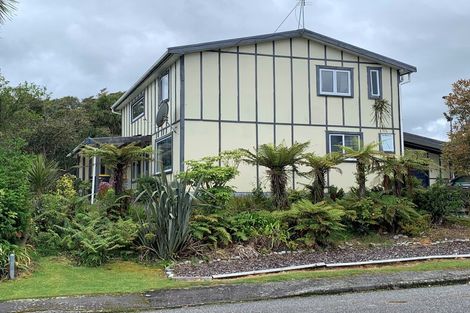 Photo of property in 21 Stirling Drive, Greymouth, 7805