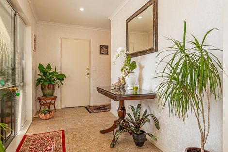 Photo of property in 7 Strachan Way, Highbury, Palmerston North, 4412